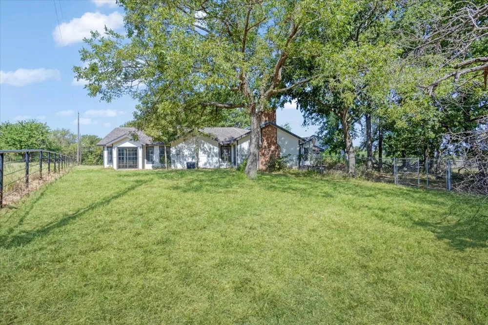 5292 Preston Road Denison, TX 75020
