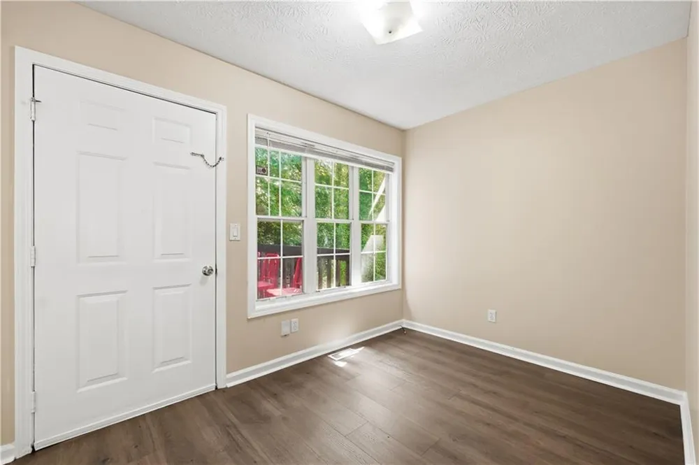 135 Davis Mill Court Lawrenceville, GA 30044