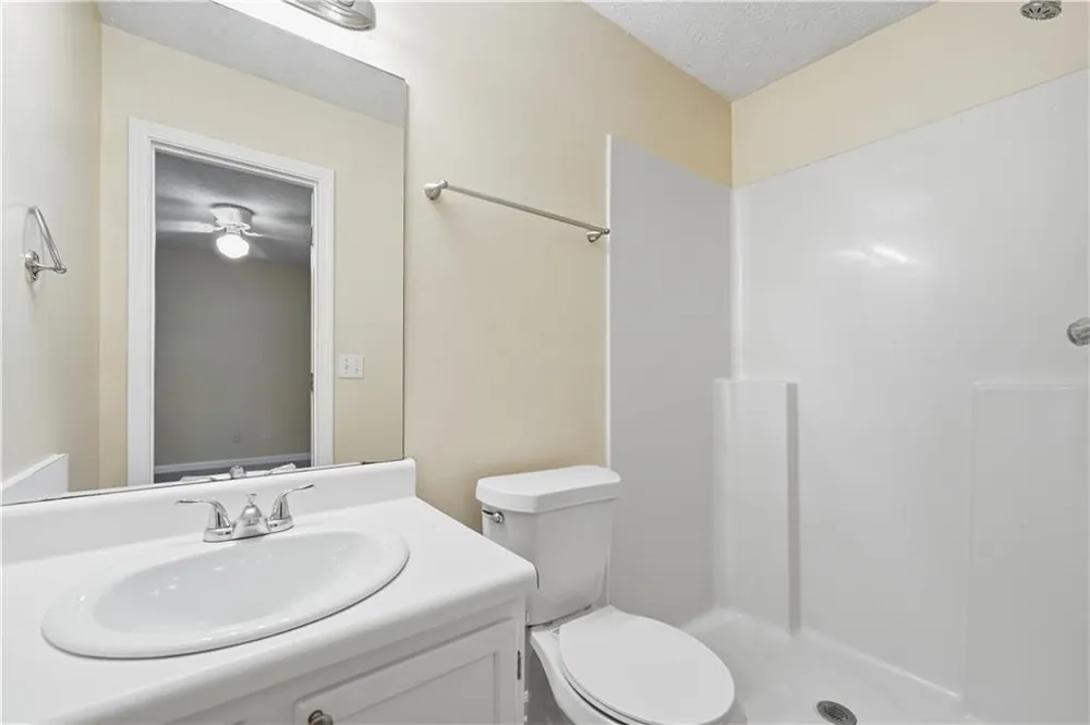135 Davis Mill Court Lawrenceville, GA 30044