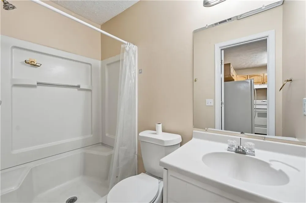 135 Davis Mill Court Lawrenceville, GA 30044