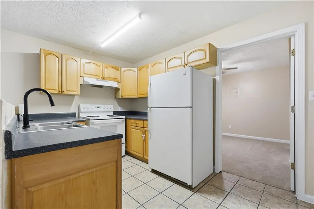 135 Davis Mill Court Lawrenceville, GA 30044