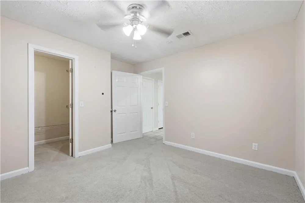 135 Davis Mill Court Lawrenceville, GA 30044