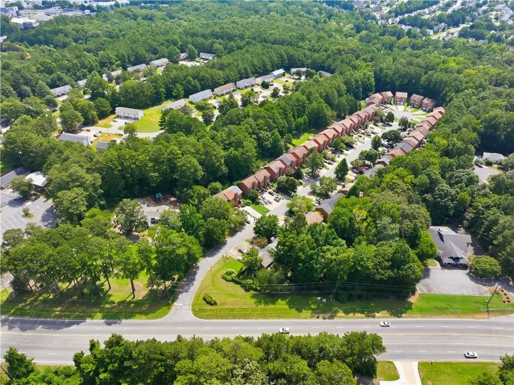 135 Davis Mill Court Lawrenceville, GA 30044