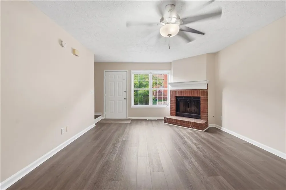 135 Davis Mill Court Lawrenceville, GA 30044
