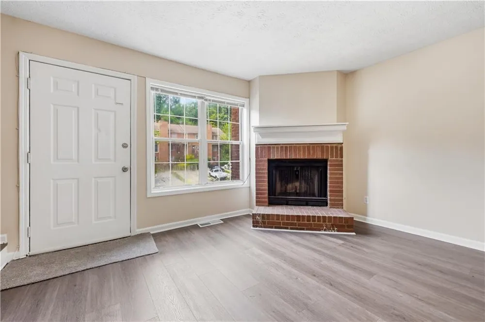 135 Davis Mill Court Lawrenceville, GA 30044