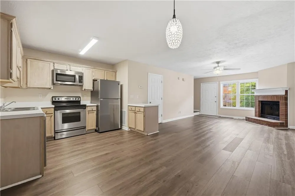 135 Davis Mill Court Lawrenceville, GA 30044