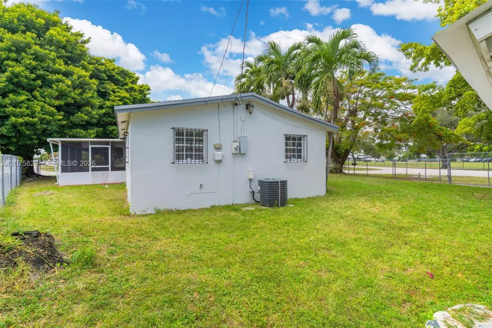 22205 SW 109th Ct ## Miami, FL 33170