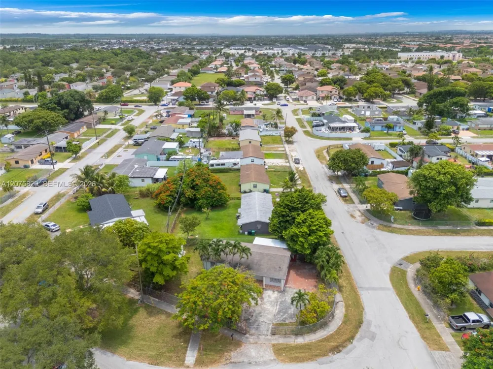 22205 SW 109th Ct ## Miami, FL 33170