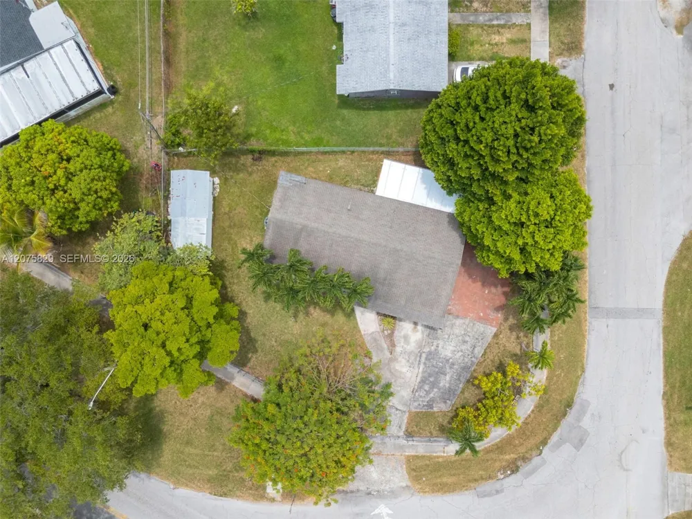 22205 SW 109th Ct ## Miami, FL 33170