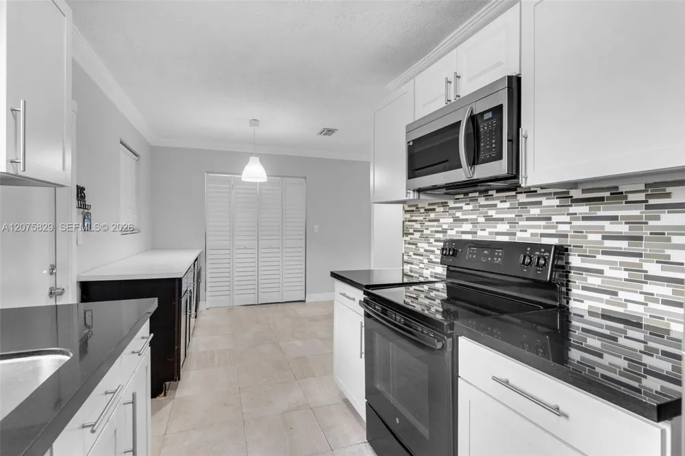 22205 SW 109th Ct ## Miami, FL 33170