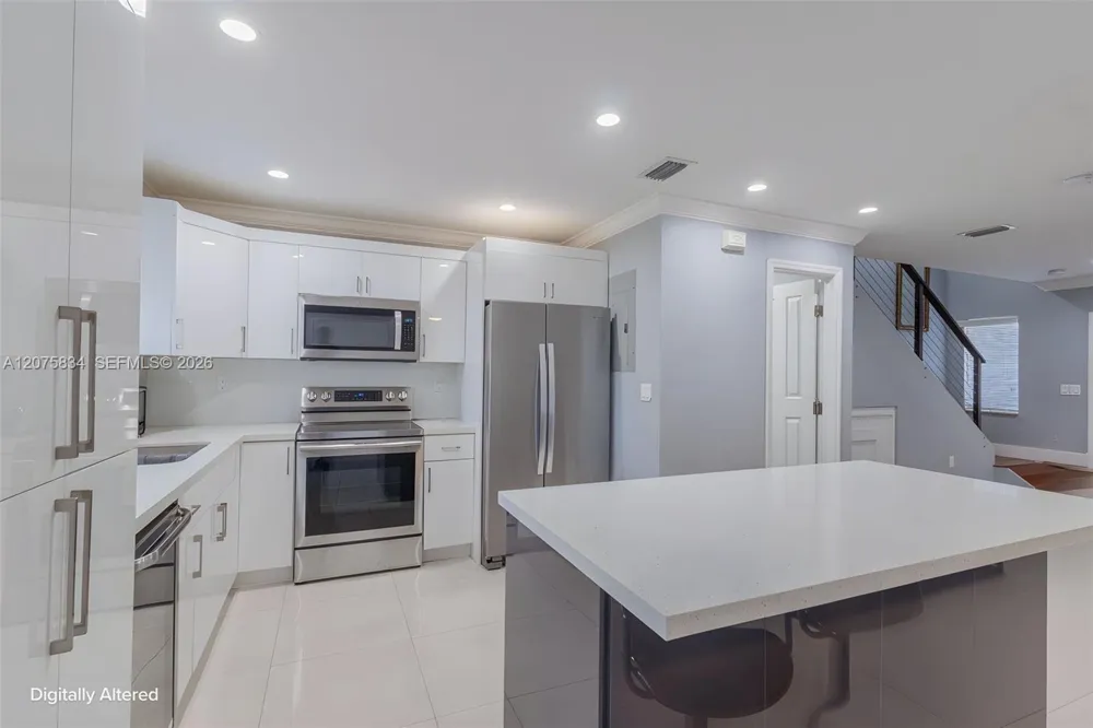 9425 NW 114th Ln #3 Hialeah Gardens, FL 33018