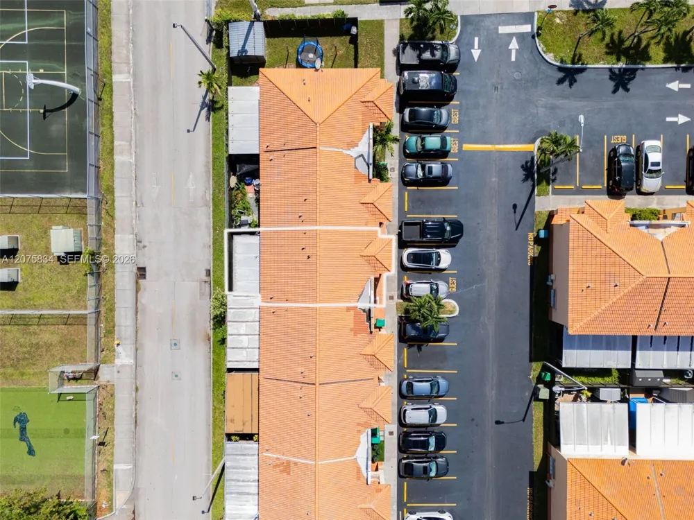 9425 NW 114th Ln #3 Hialeah Gardens, FL 33018
