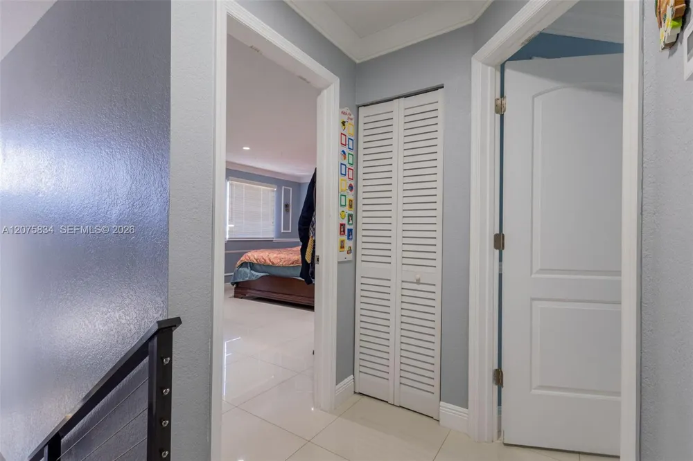9425 NW 114th Ln #3 Hialeah Gardens, FL 33018