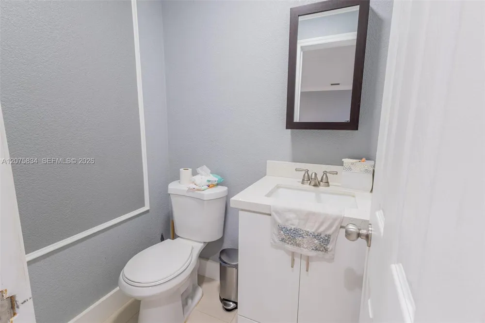 9425 NW 114th Ln #3 Hialeah Gardens, FL 33018