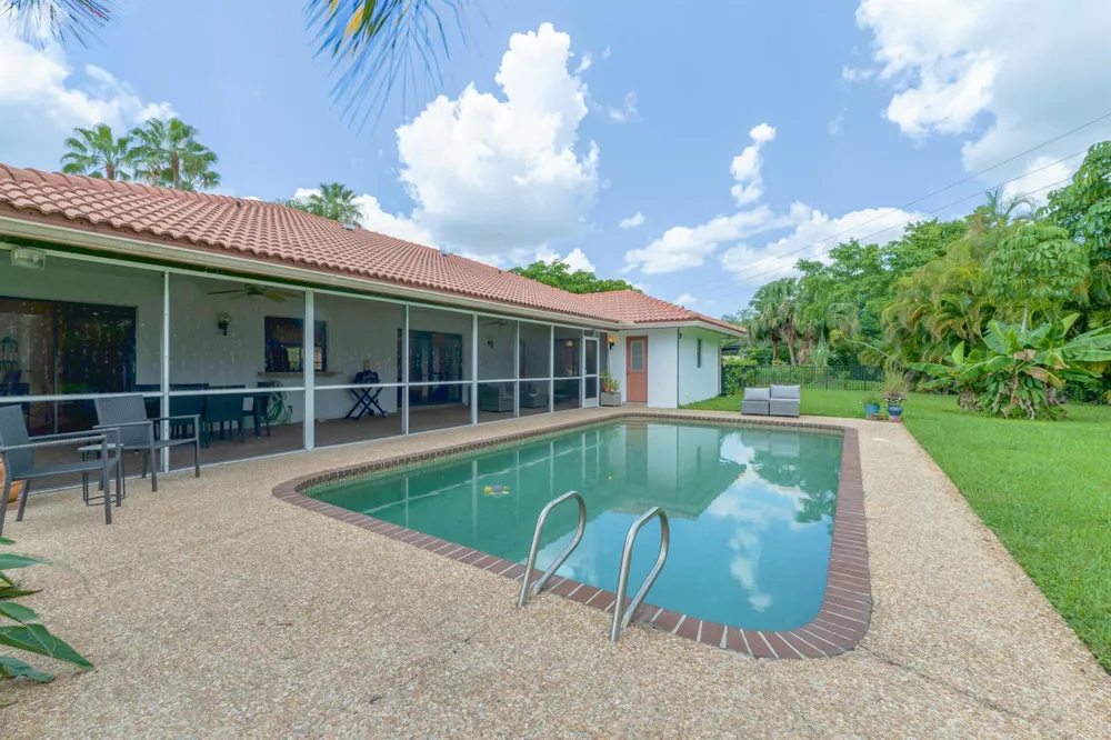 8501 NW 80 STREET Tamarac, FL 33321