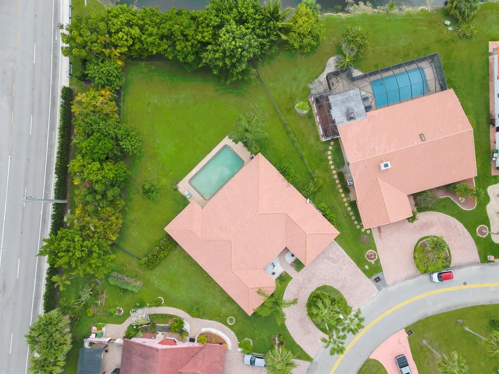 8501 NW 80 STREET Tamarac, FL 33321