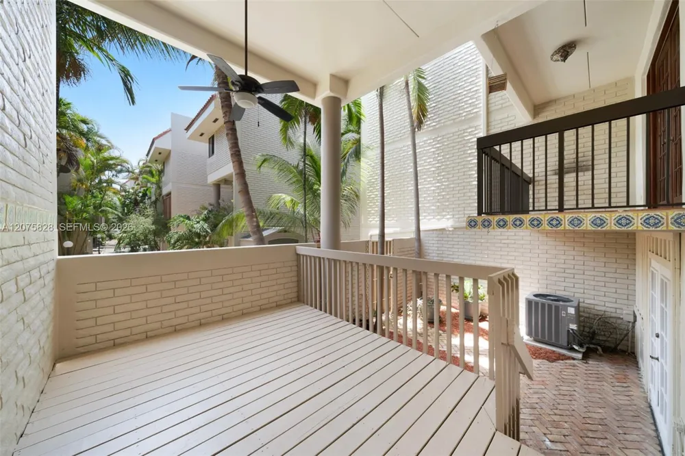 1401 NE 9th St #26 Fort Lauderdale, FL 33304