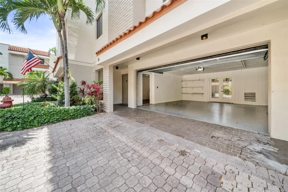 1401 NE 9th St #26 Fort Lauderdale, FL 33304