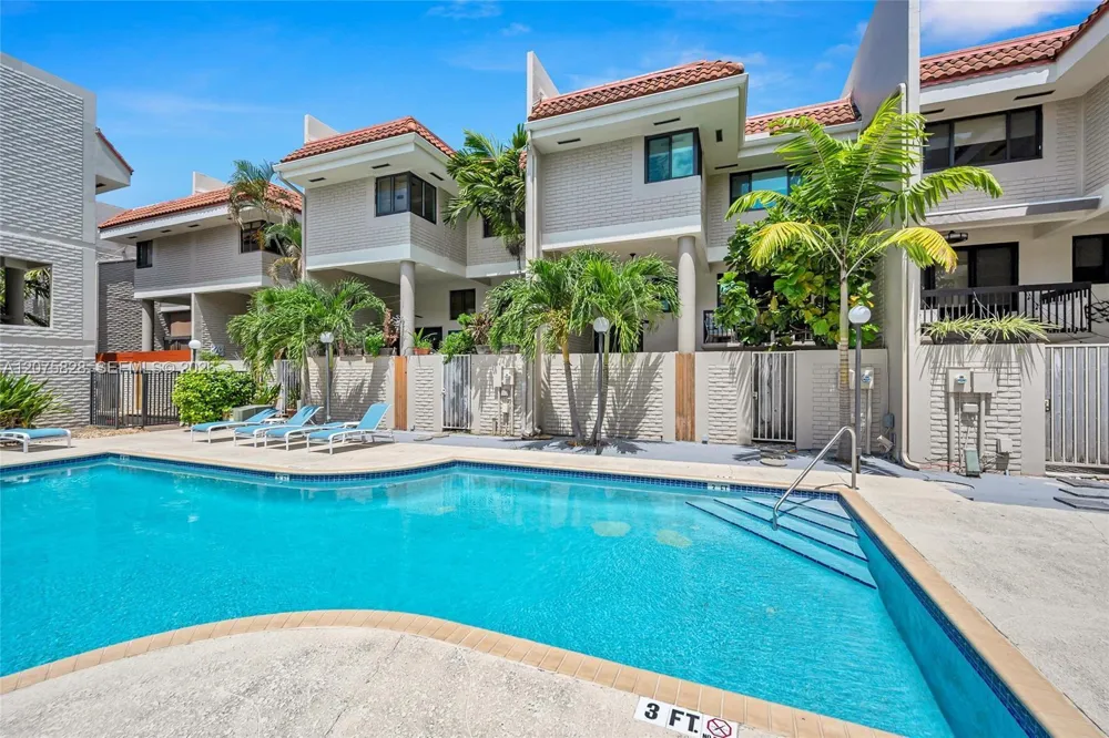 1401 NE 9th St #26 Fort Lauderdale, FL 33304