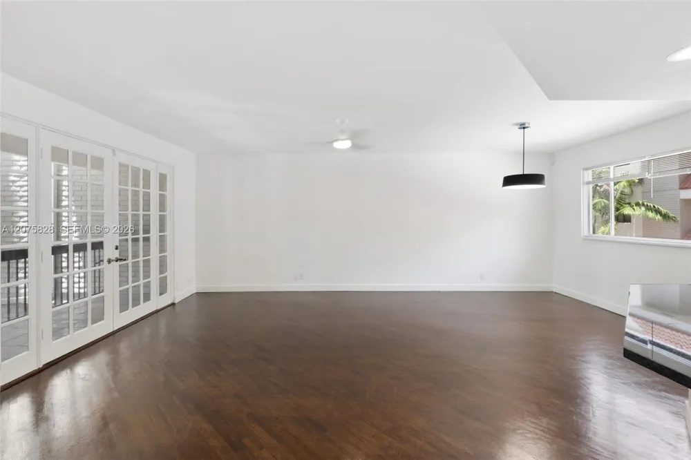 1401 NE 9th St #26 Fort Lauderdale, FL 33304