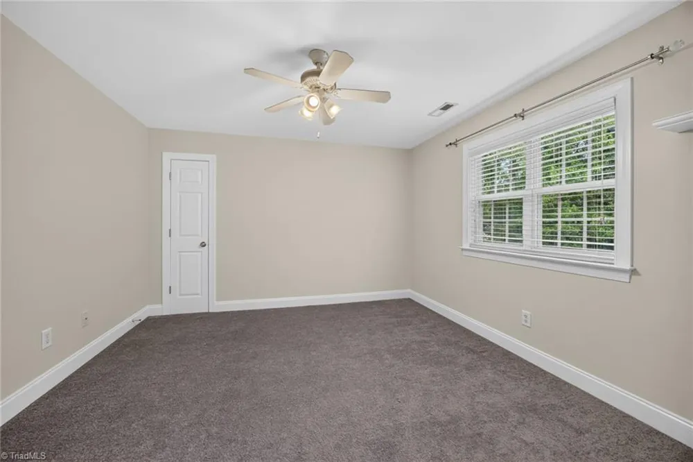 7275 Cortney Glen Lane Lewisville, NC 27023