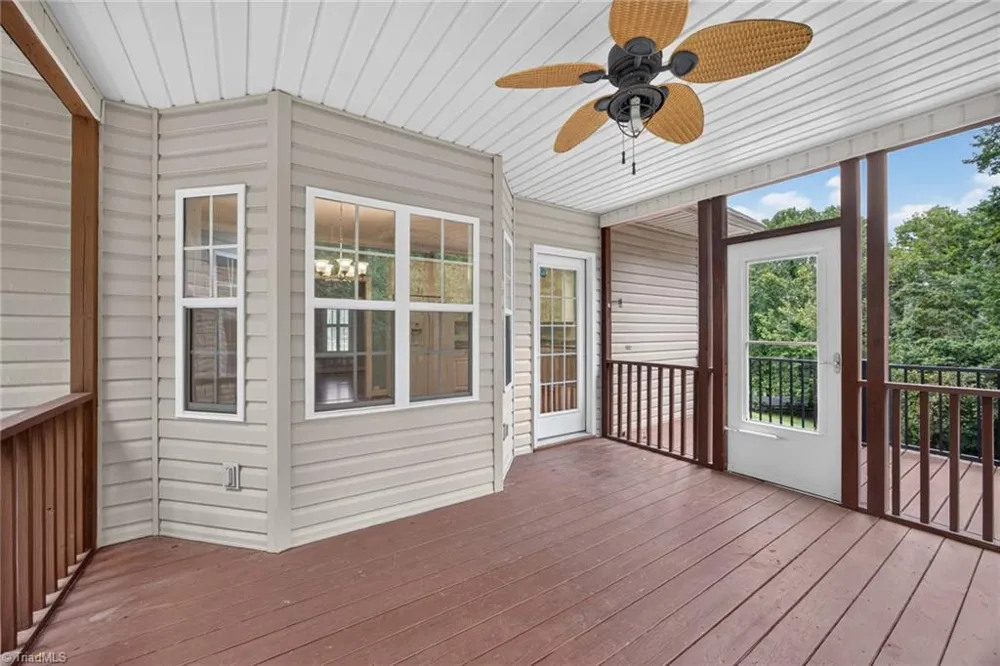 7275 Cortney Glen Lane Lewisville, NC 27023