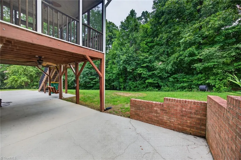 7275 Cortney Glen Lane Lewisville, NC 27023