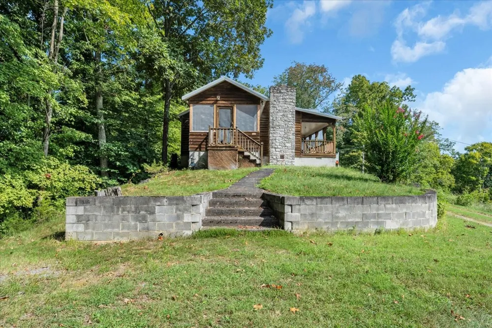 7383 Dale Ridge Rd Lancaster, TN 38569