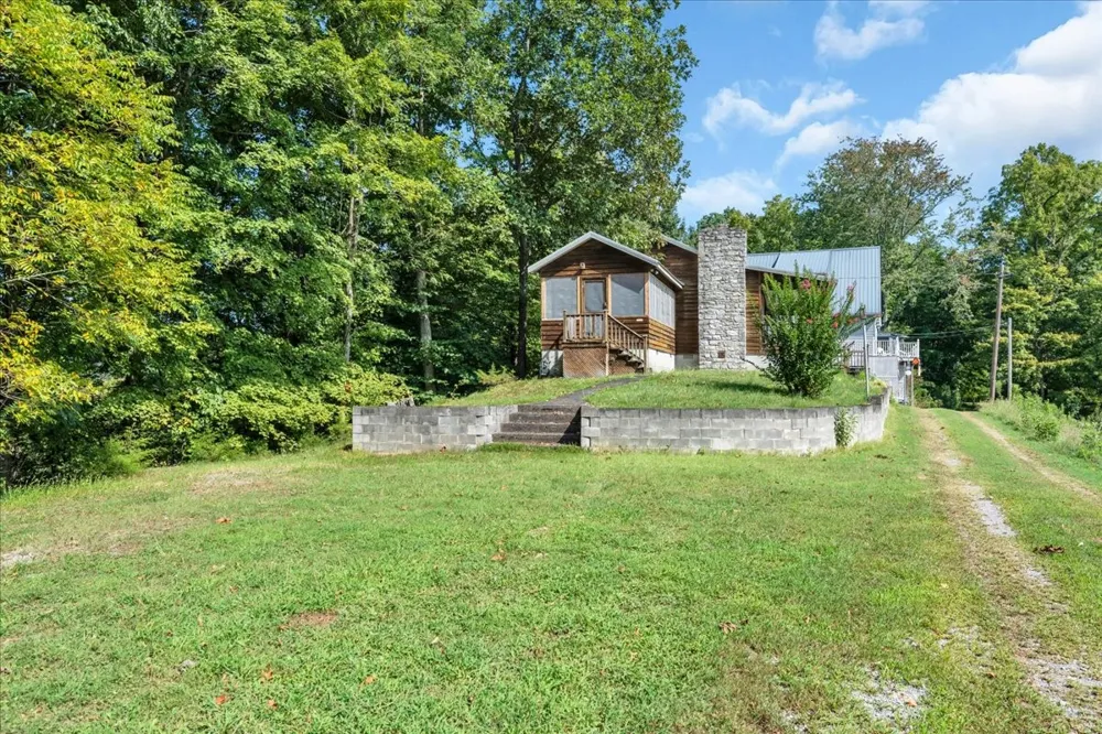 7383 Dale Ridge Rd Lancaster, TN 38569