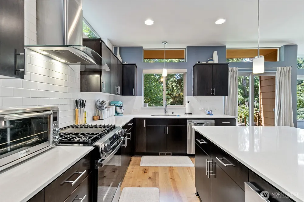 13521 SE 81st Place Newcastle, WA 98059