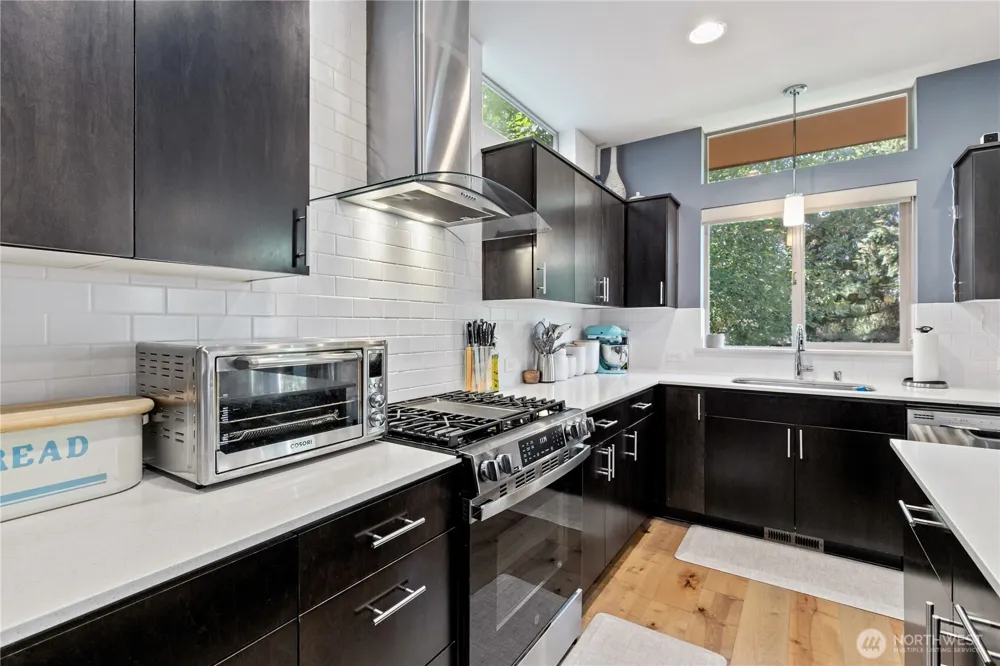 13521 SE 81st Place Newcastle, WA 98059
