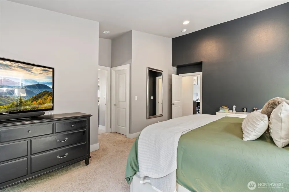 13521 SE 81st Place Newcastle, WA 98059