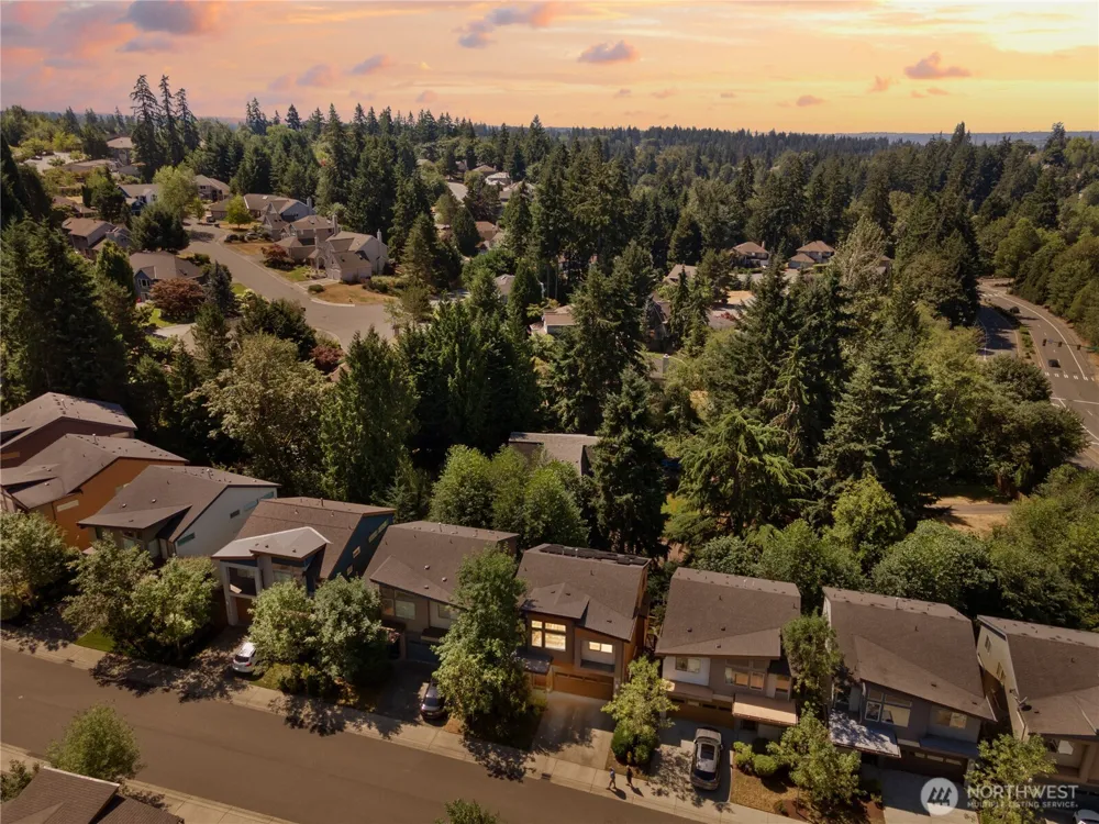 13521 SE 81st Place Newcastle, WA 98059