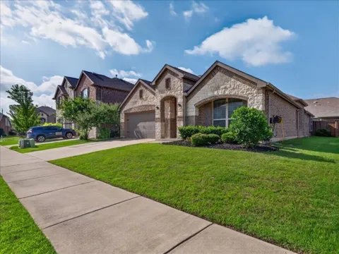 16020 Holly Creek