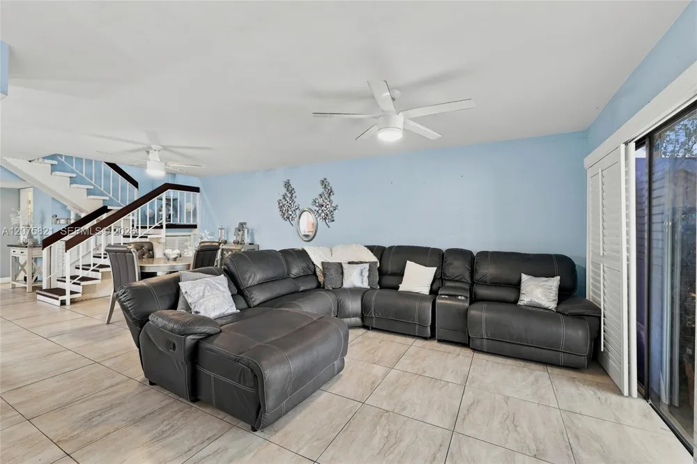 958 Mockingbird Ln #513 Plantation, FL 33324