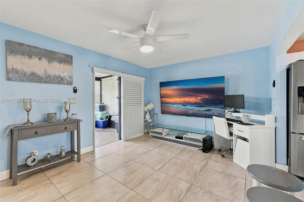 958 Mockingbird Ln #513 Plantation, FL 33324