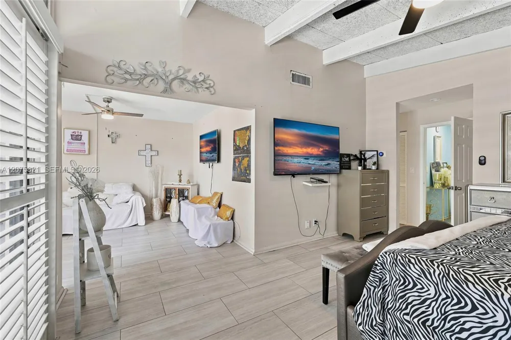 958 Mockingbird Ln #513 Plantation, FL 33324