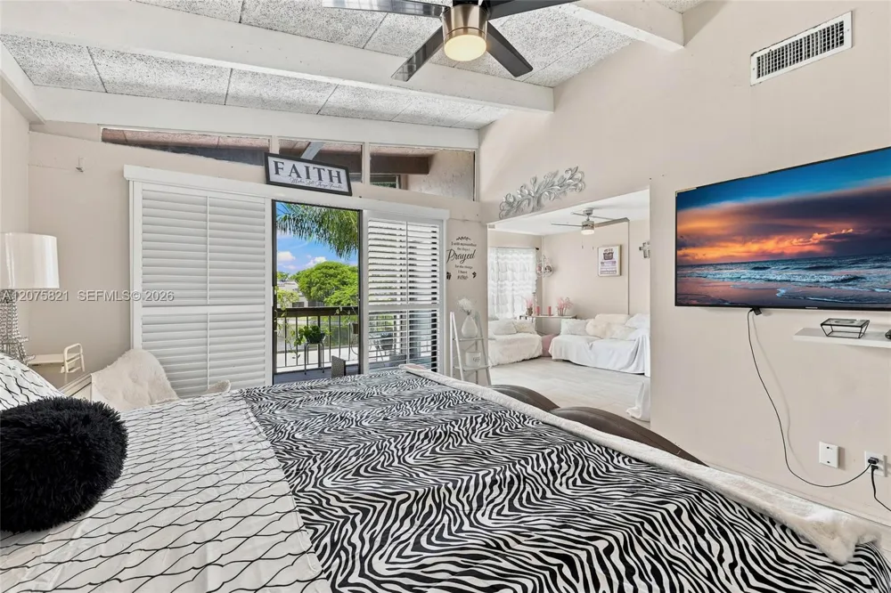 958 Mockingbird Ln #513 Plantation, FL 33324