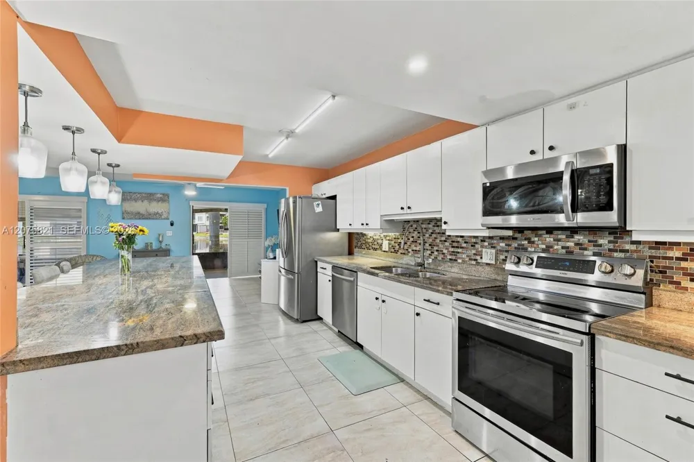 958 Mockingbird Ln #513 Plantation, FL 33324