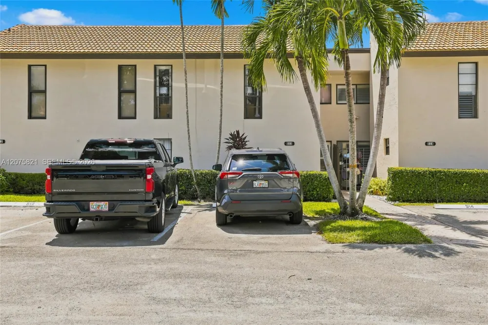 958 Mockingbird Ln #513 Plantation, FL 33324