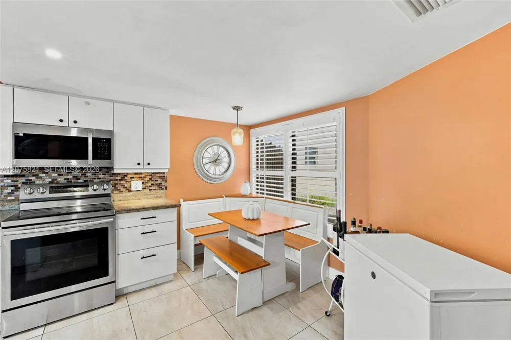 958 Mockingbird Ln #513 Plantation, FL 33324