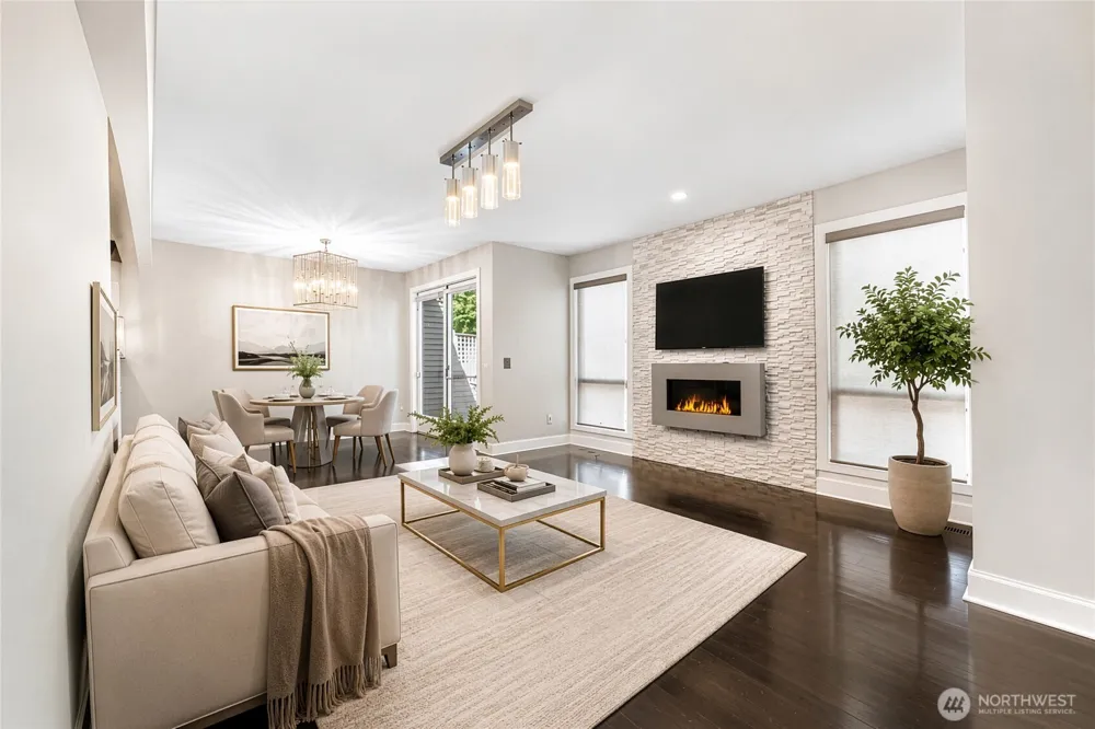 1748 Bellevue Way NE #1 Bellevue, WA 98004