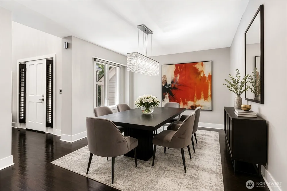 1748 Bellevue Way NE #1 Bellevue, WA 98004