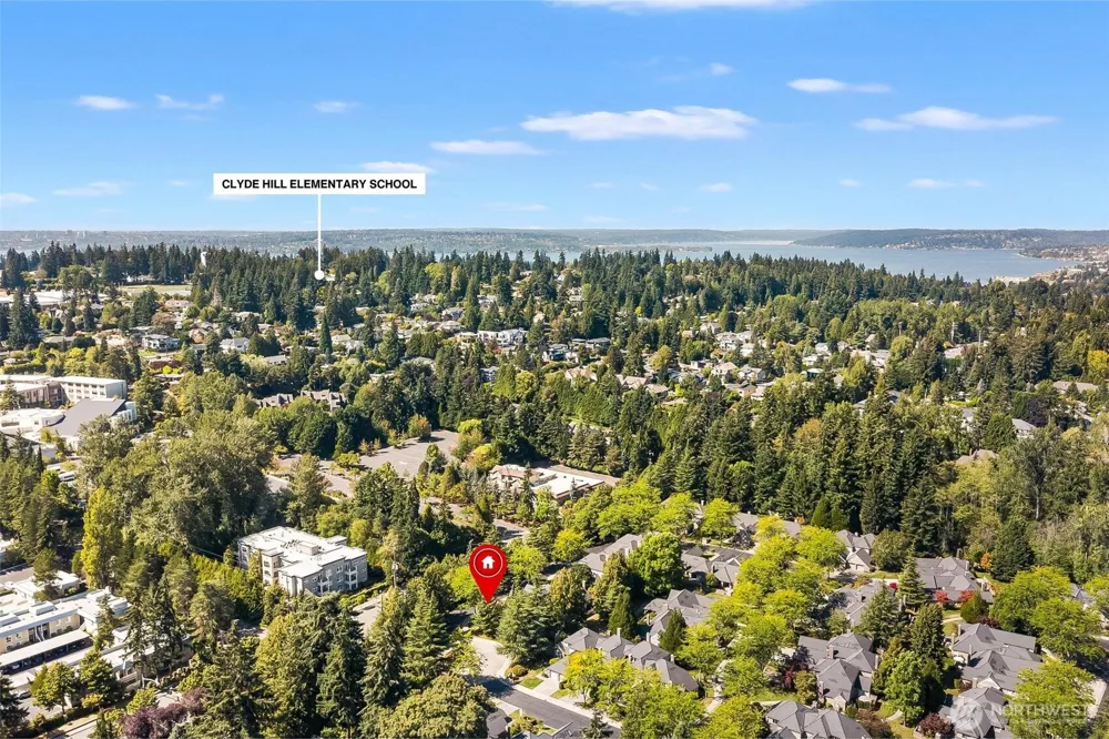 1748 Bellevue Way NE #1 Bellevue, WA 98004