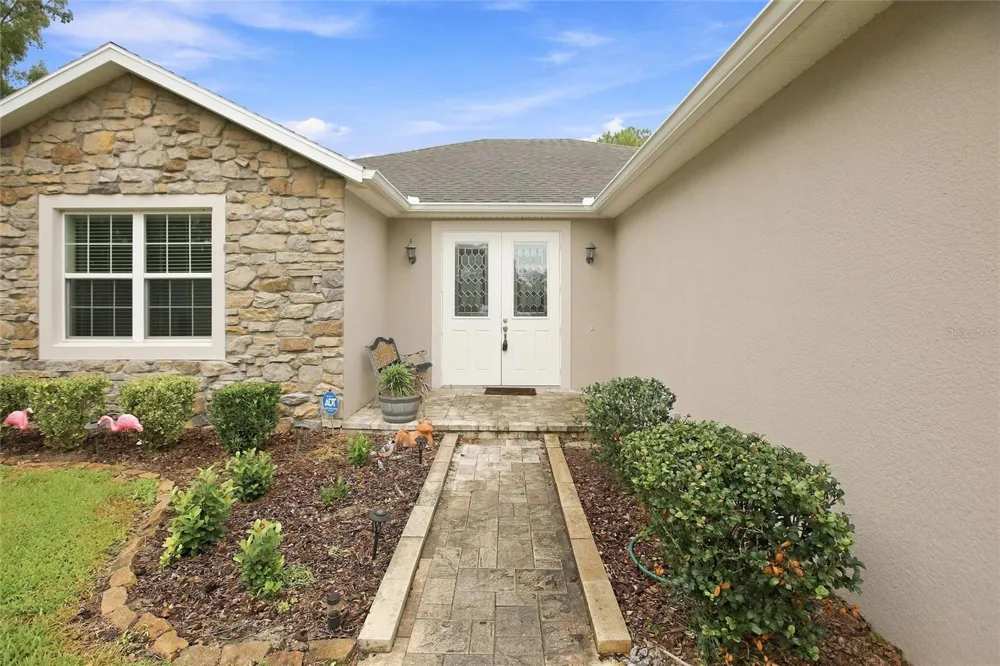 555 DOWLING CIRCLE Lady Lake, FL 32159