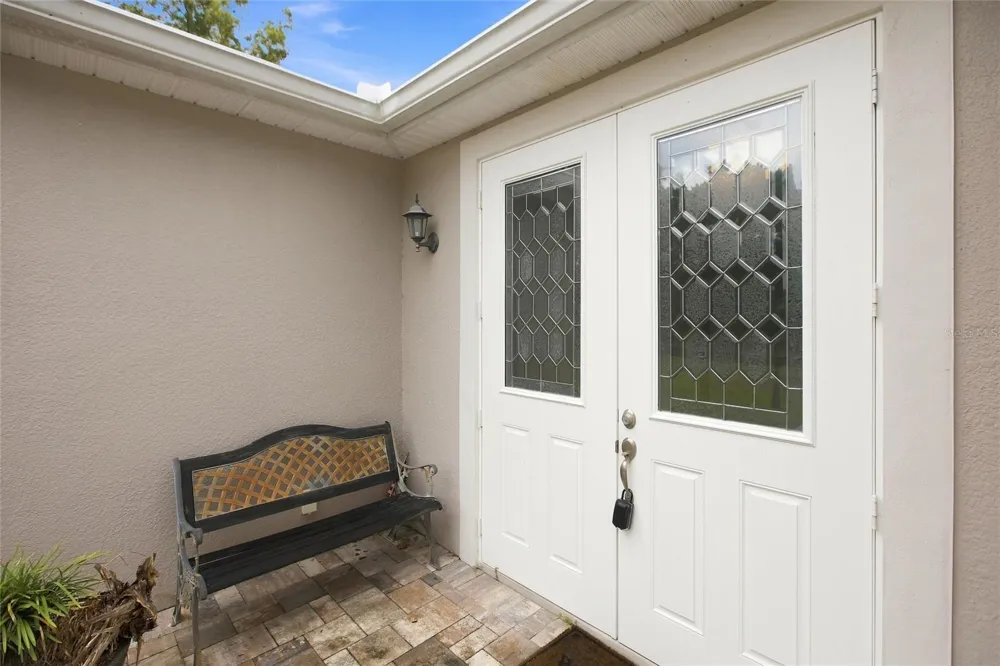 555 DOWLING CIRCLE Lady Lake, FL 32159