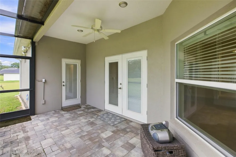 555 DOWLING CIRCLE Lady Lake, FL 32159