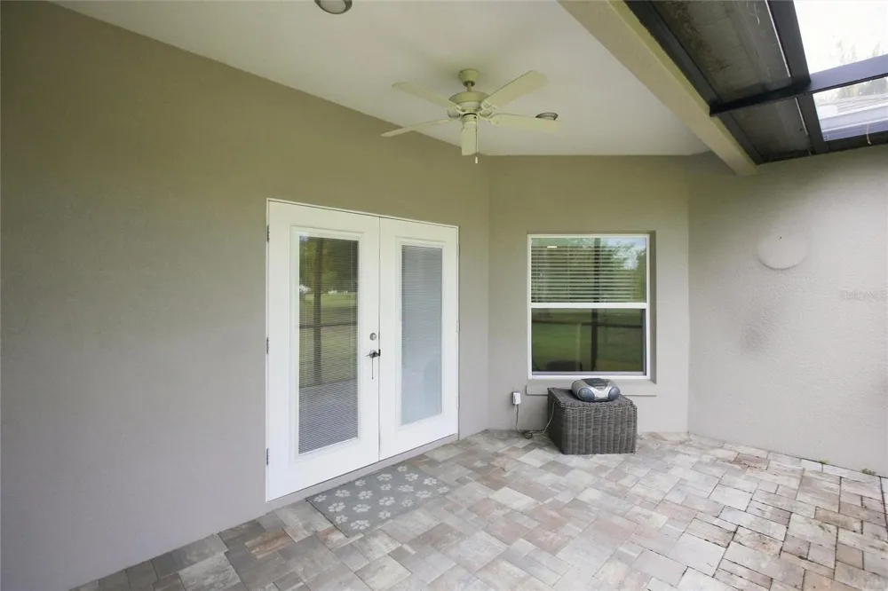 555 DOWLING CIRCLE Lady Lake, FL 32159