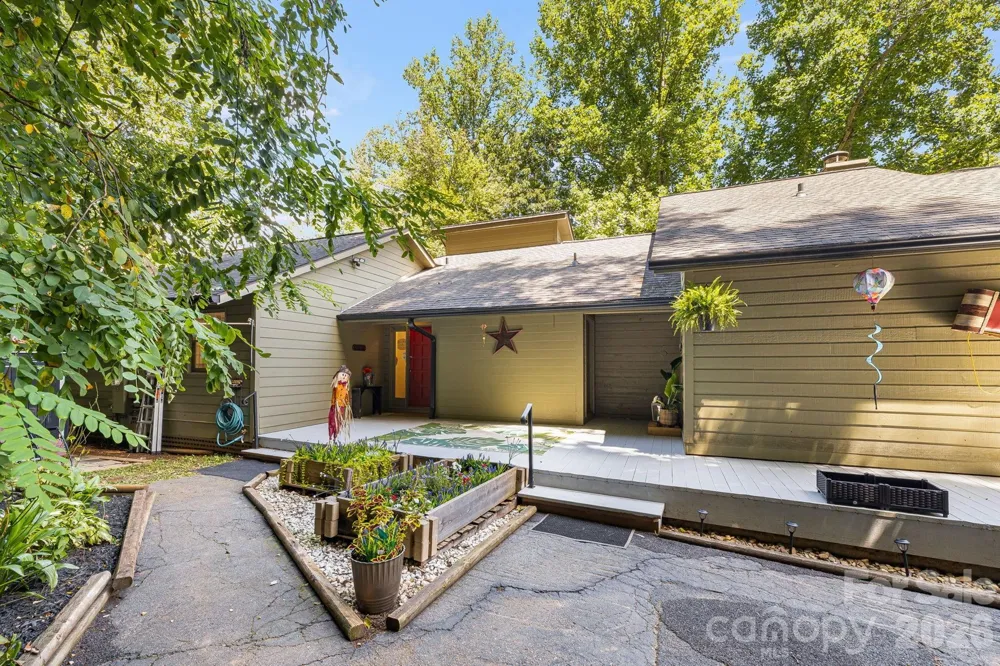 64 Big Spruce Lane Waynesville, NC 28786