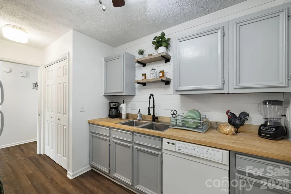 64 Big Spruce Lane Waynesville, NC 28786